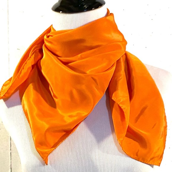 Vintage Circa 1980s, Versa by Vera, Orange Scarf, Satin Scarf, Scarf Collectors - Picture 2 of 8